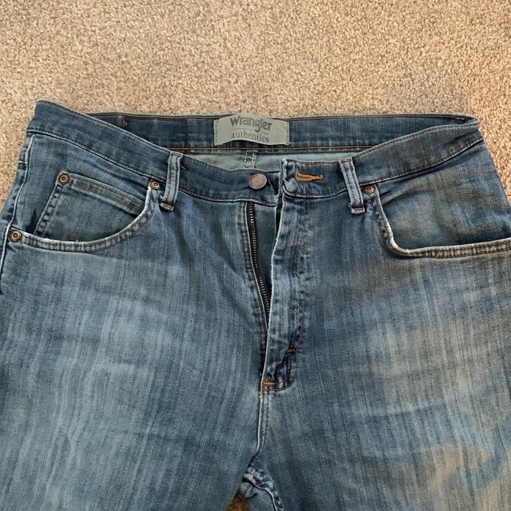 Men’s Wrangler Jeans - Picture 2 of 8